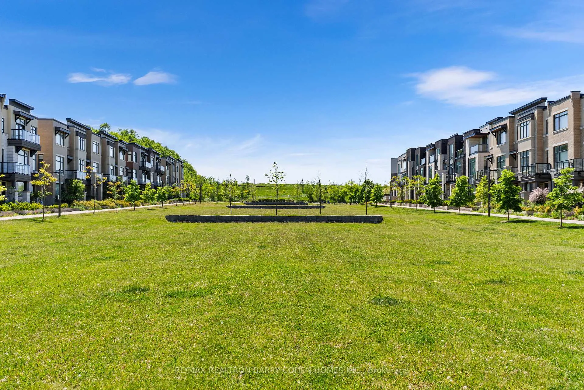 Photo 42 of 8 Heriot Place, Vaughan, Patterson — HOMEH