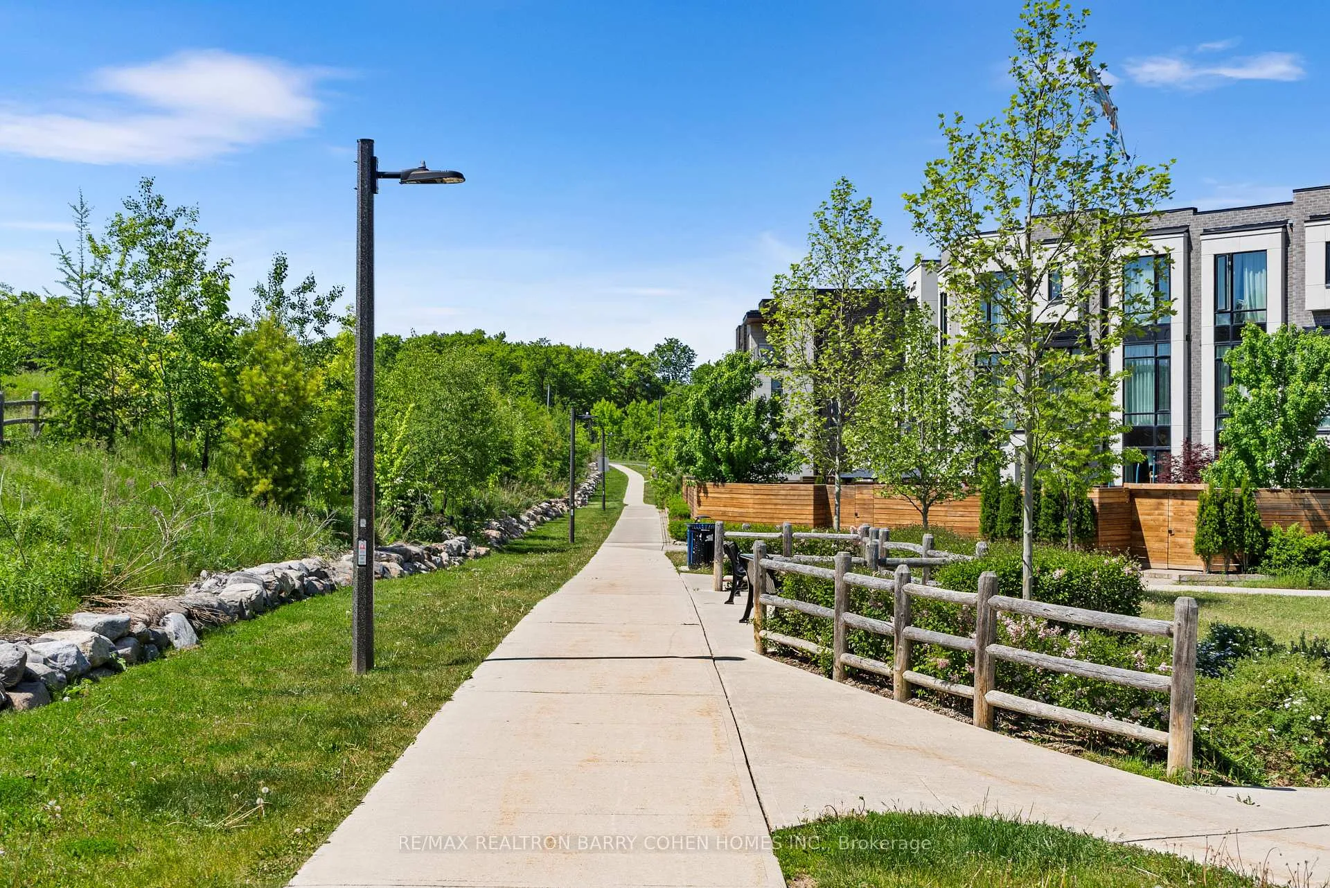 Photo 45 of 8 Heriot Place, Vaughan, Patterson — HOMEH