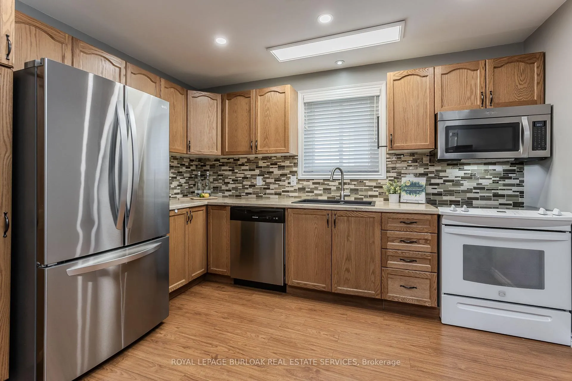Photo 10 of 23 Annapolis Way, Hamilton, Butler — HOMEH