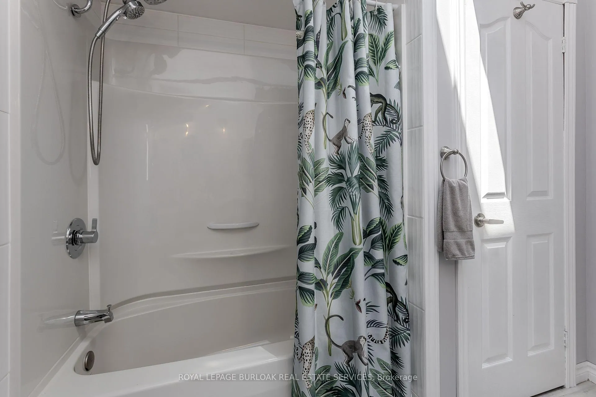 Photo 15 of 23 Annapolis Way, Hamilton, Butler — HOMEH
