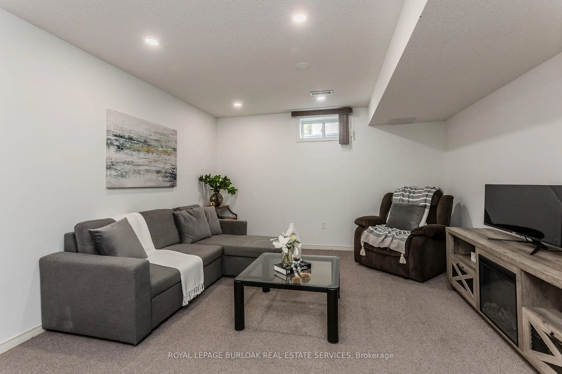 Photo 19 of 23 Annapolis Way, Hamilton, Butler — HOMEH
