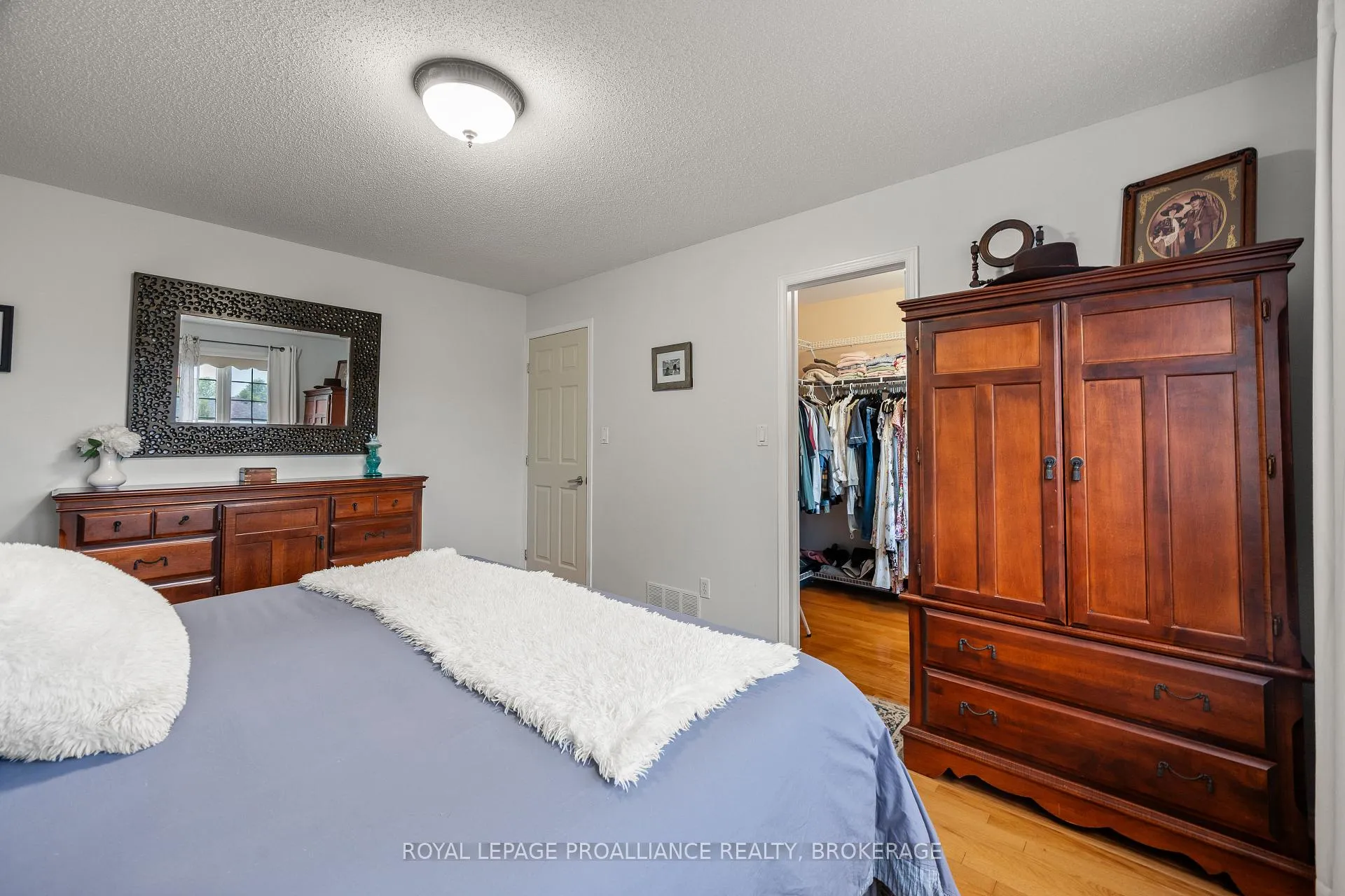 Photo 19 of 954 Rainbow Crescent, Kingston, Kingston East (Incl Barret Crt) — HOMEH