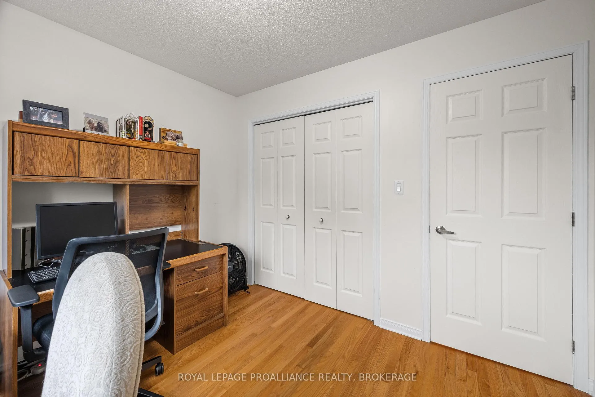 Photo 25 of 954 Rainbow Crescent, Kingston, Kingston East (Incl Barret Crt) — HOMEH