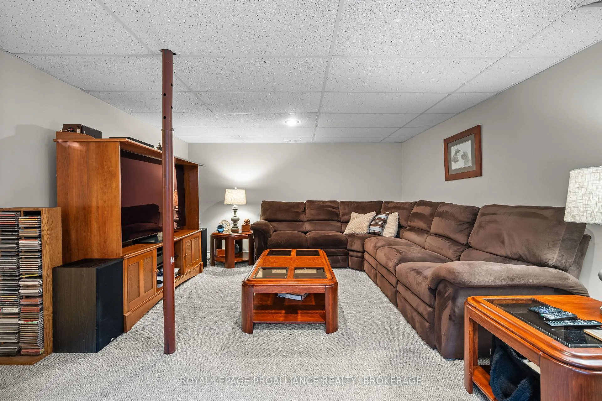 Photo 33 of 954 Rainbow Crescent, Kingston, Kingston East (Incl Barret Crt) — HOMEH