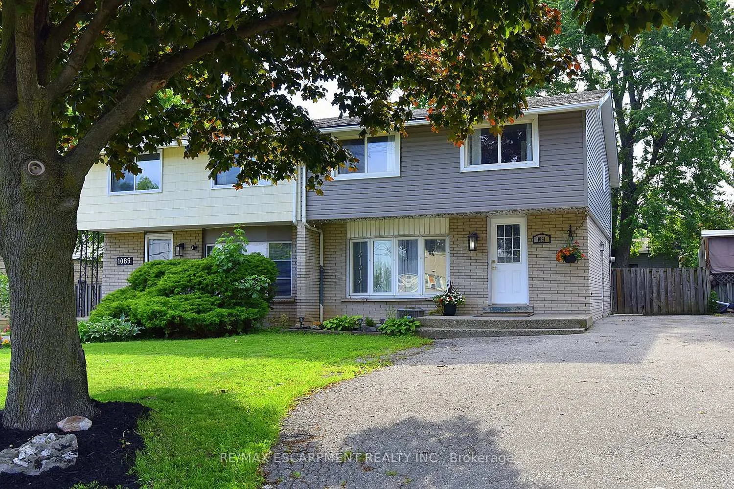 Photo 2 of 1091 Upper Wellington Street, Hamilton, Bruleville — HOMEH