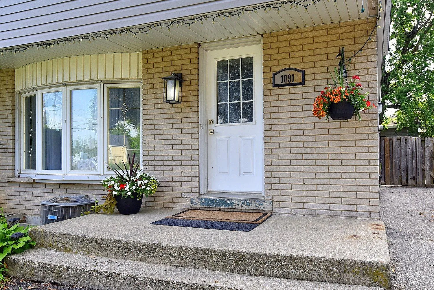 Photo 4 of 1091 Upper Wellington Street, Hamilton, Bruleville — HOMEH