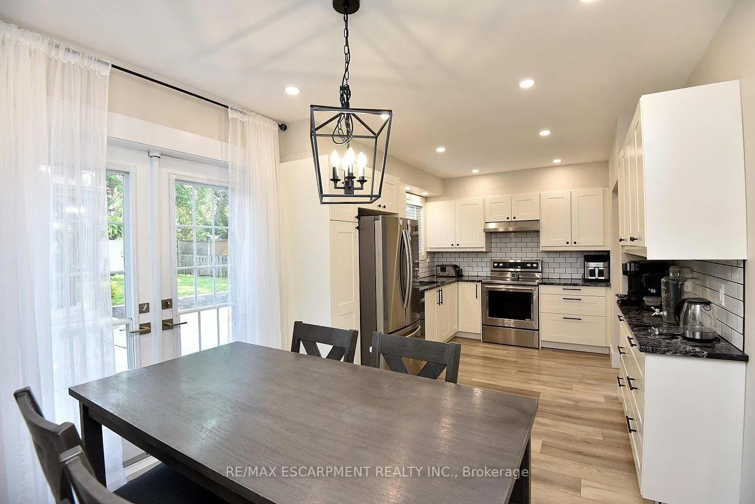 Photo 15 of 1091 Upper Wellington Street, Hamilton, Bruleville — HOMEH