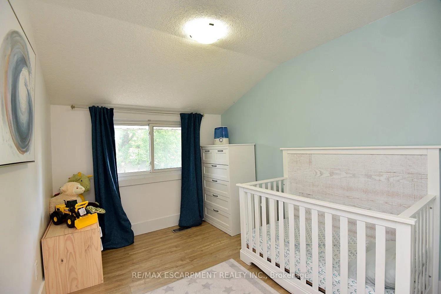 Photo 20 of 1091 Upper Wellington Street, Hamilton, Bruleville — HOMEH