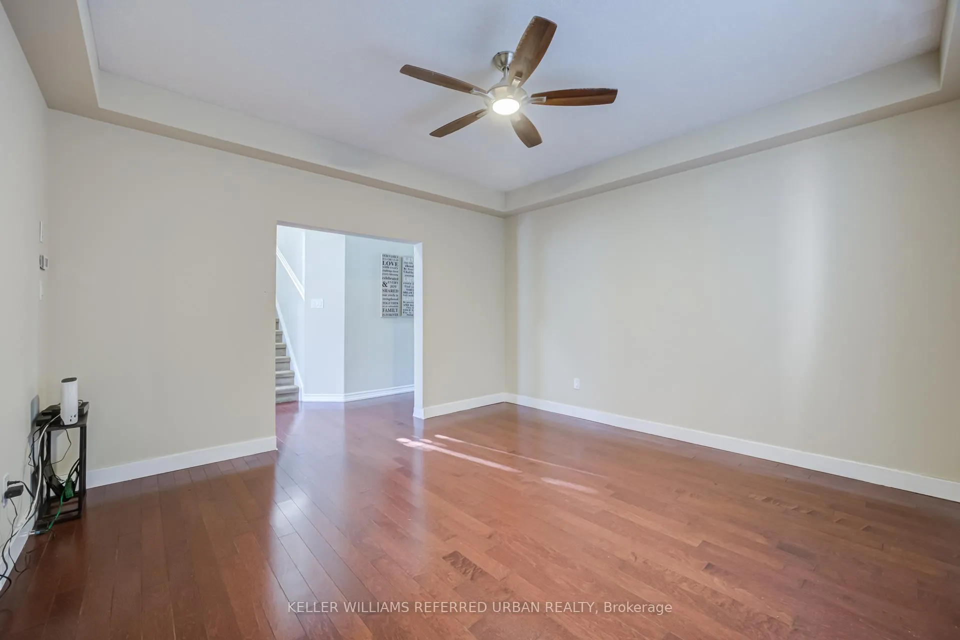 Photo 10 of 141 Whitwell Way, Hamilton, Binbrook — HOMEH