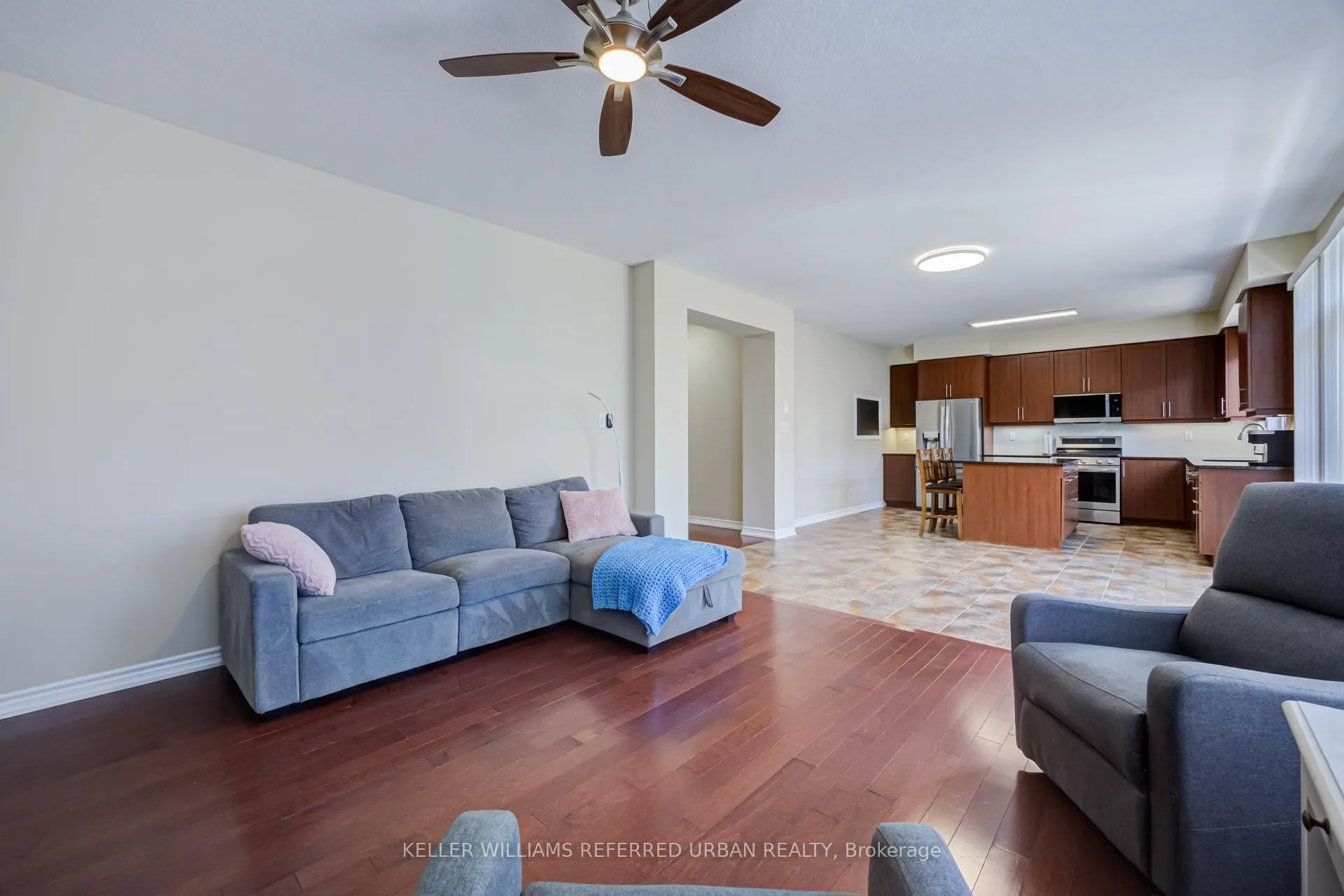 Photo 14 of 141 Whitwell Way, Hamilton, Binbrook — HOMEH