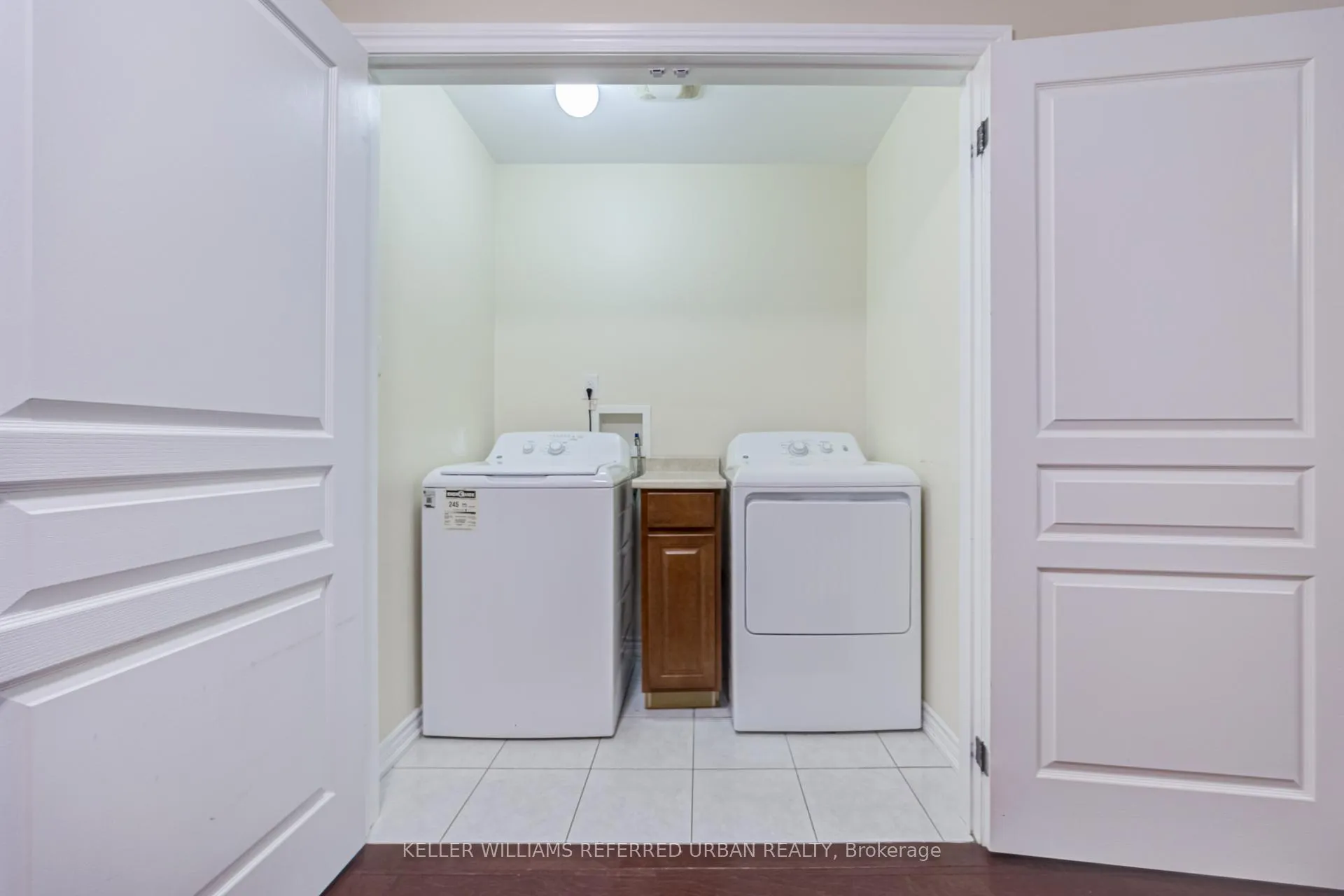 Photo 39 of 141 Whitwell Way, Hamilton, Binbrook — HOMEH