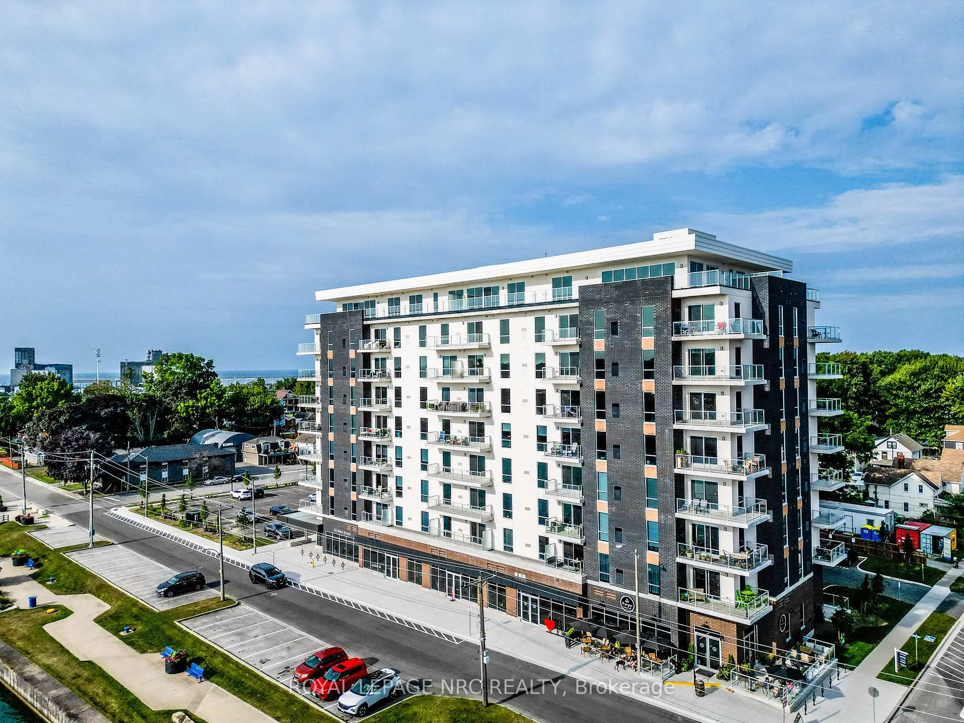 Photo of Unit 204, 118 West Street