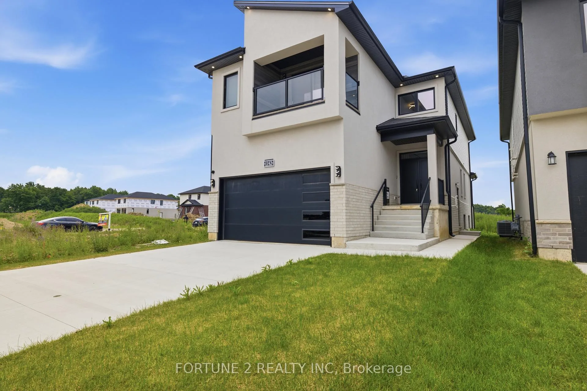 Photo 1 of 1143 Hobbs Drive, London, South U — HOMEH