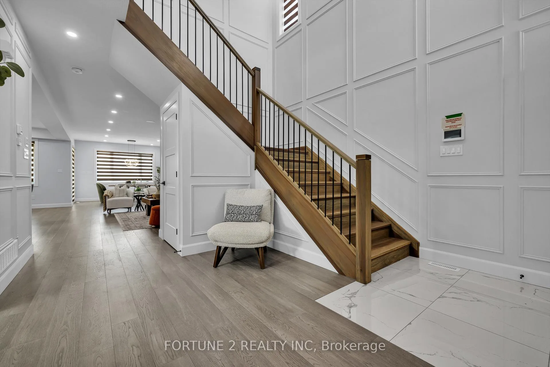 Photo 3 of 1143 Hobbs Drive, London, South U — HOMEH
