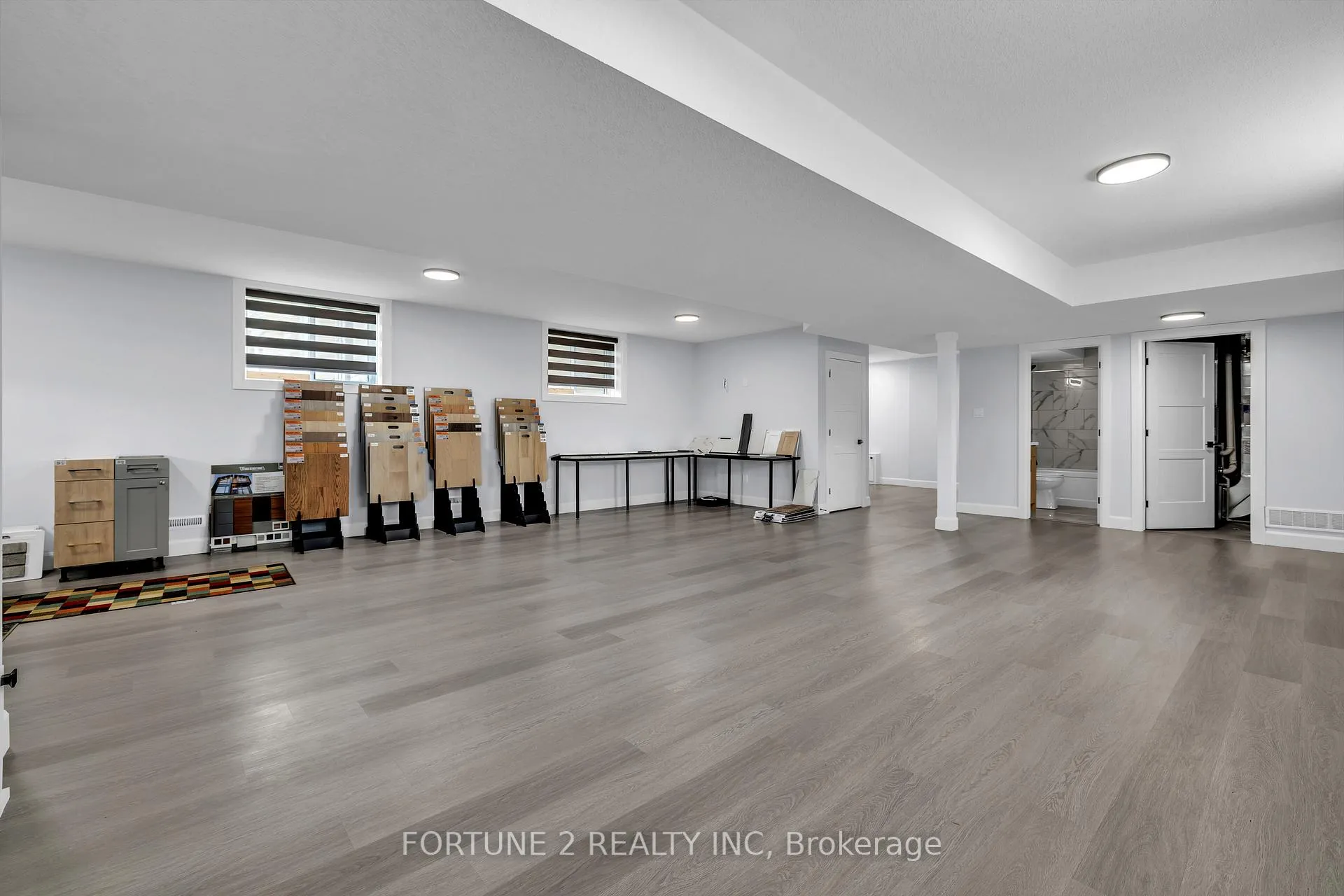 Photo 39 of 1143 Hobbs Drive, London, South U — HOMEH