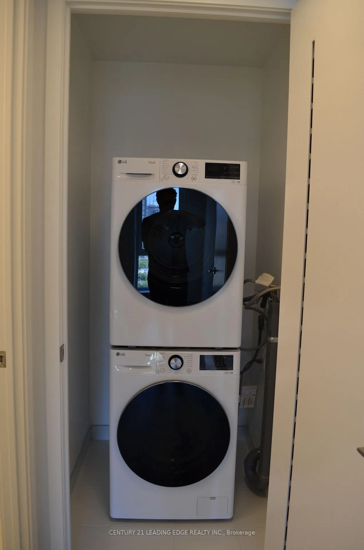 Photo 11 of Unit 2407, 10 Oak Street, Toronto, Regent Park — HOMEH