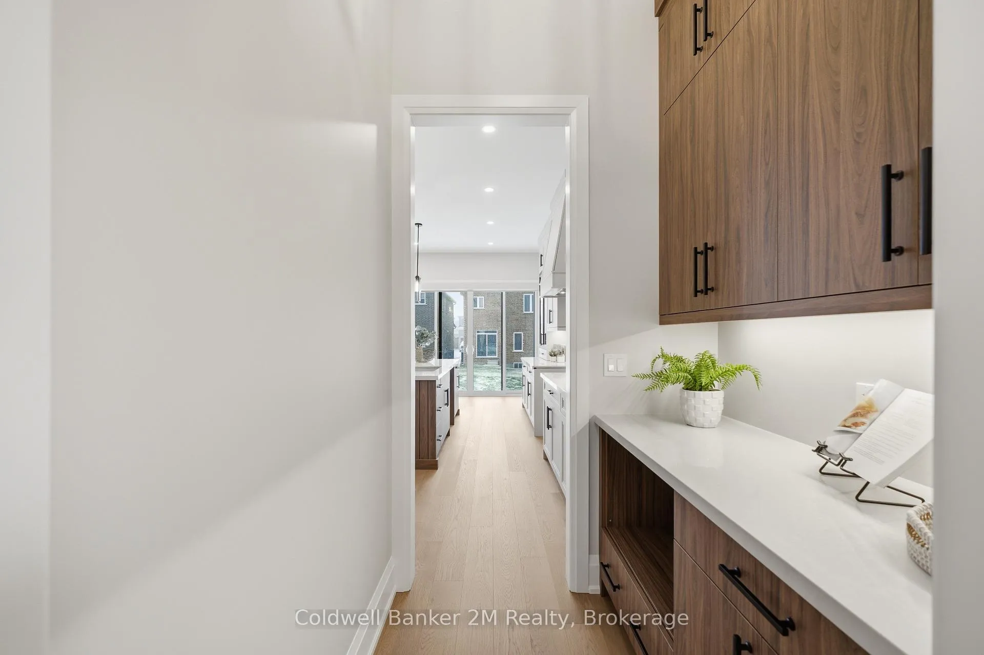 Photo 15 of 31 Lonetto Street, Whitby, Brooklin — HOMEH