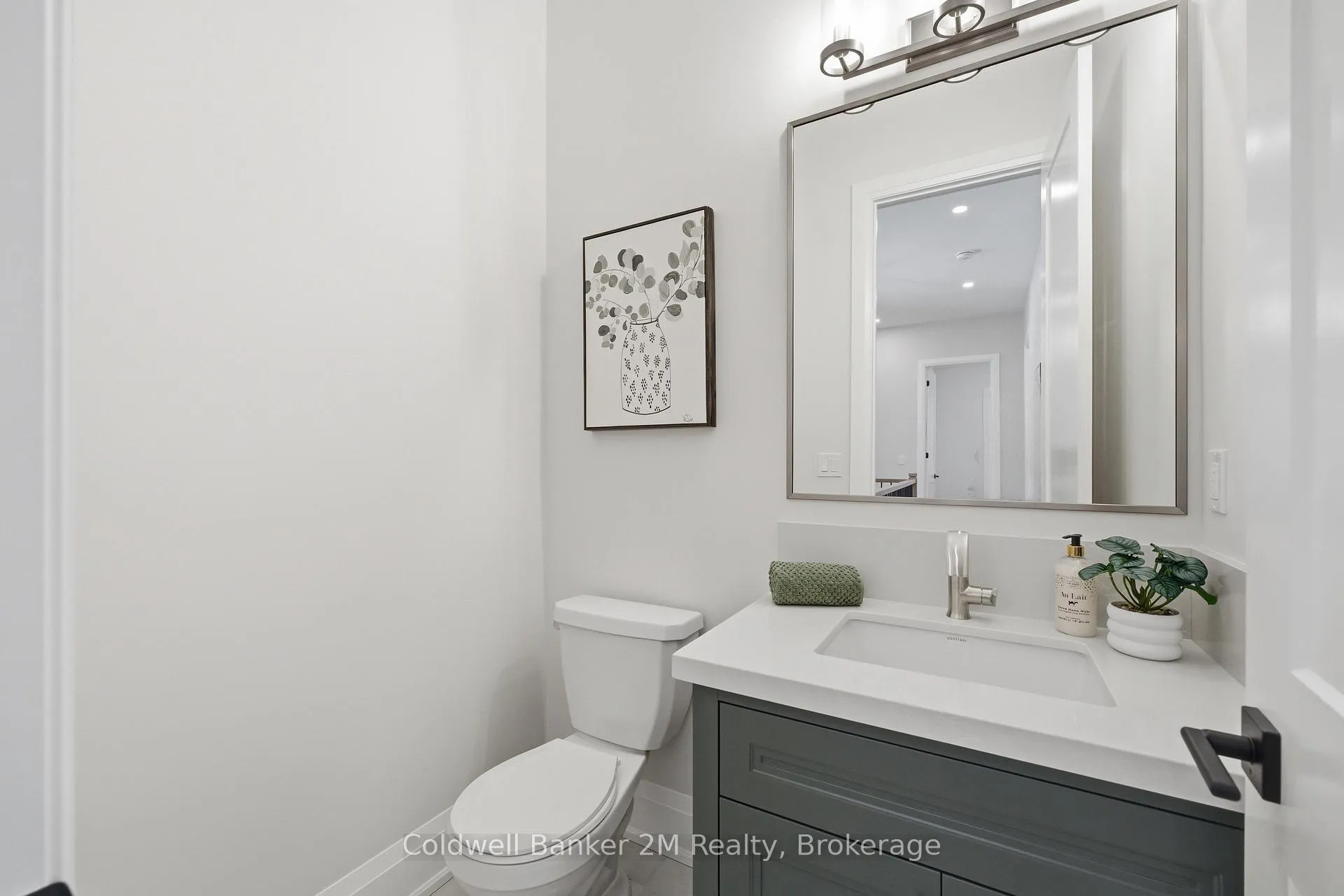 Photo 21 of 31 Lonetto Street, Whitby, Brooklin — HOMEH