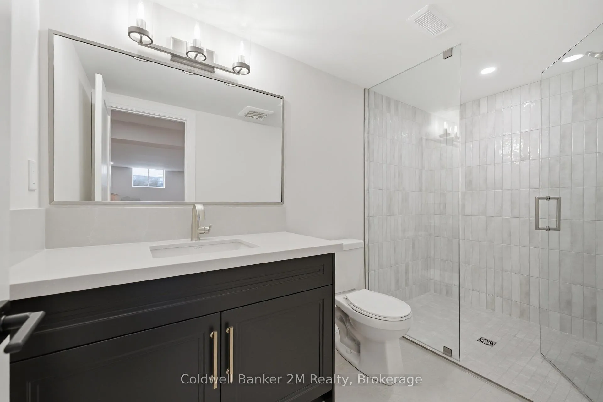 Photo 26 of 31 Lonetto Street, Whitby, Brooklin — HOMEH
