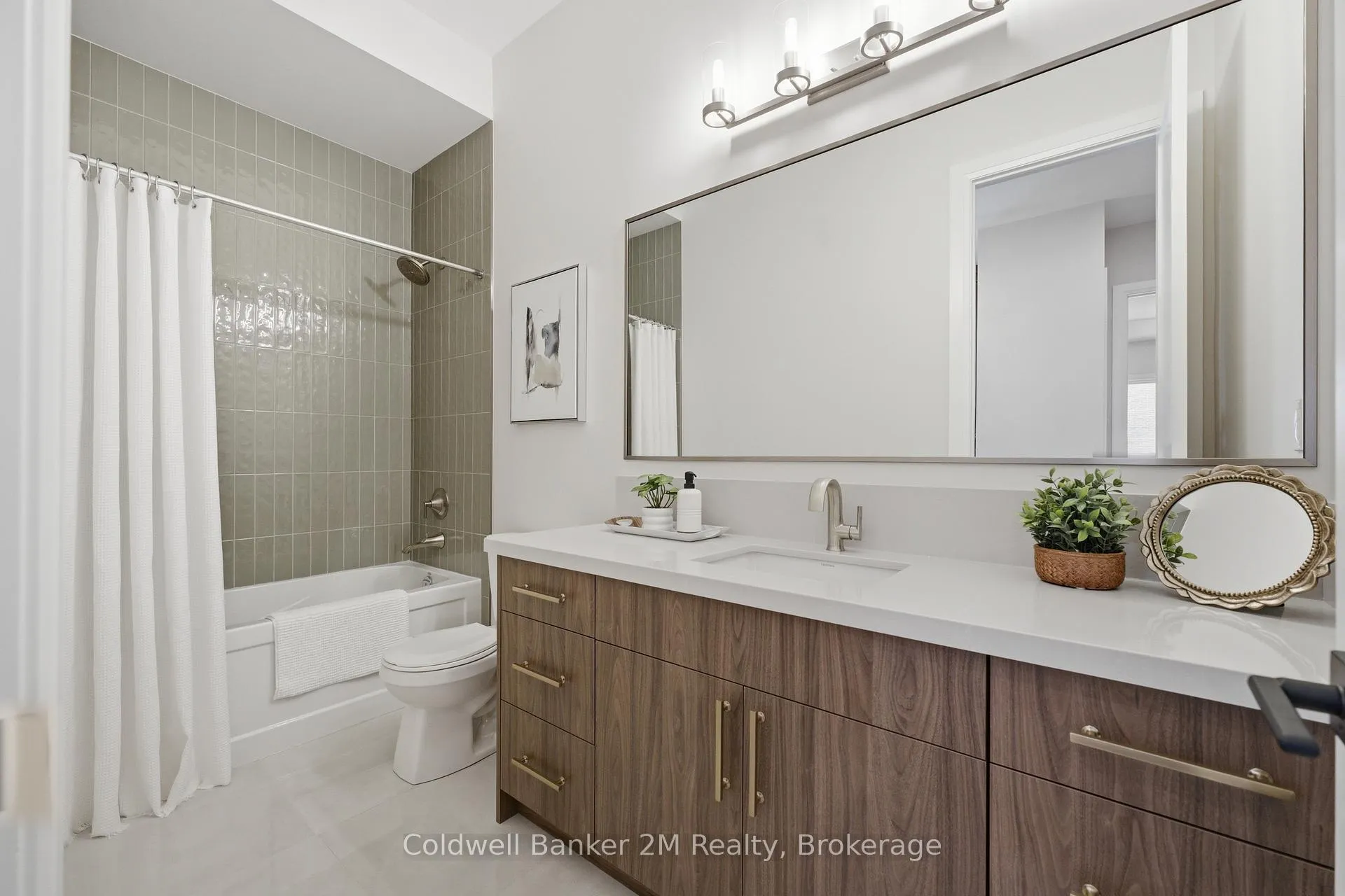 Photo 28 of 31 Lonetto Street, Whitby, Brooklin — HOMEH