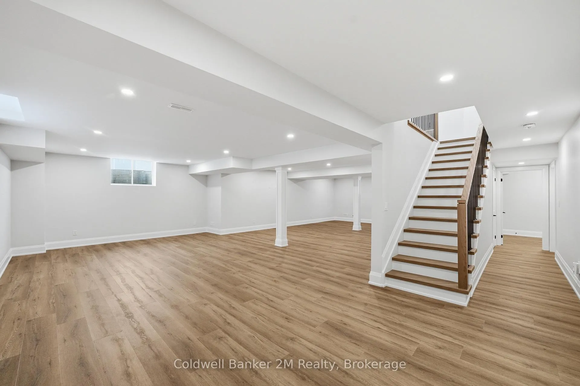 Photo 31 of 31 Lonetto Street, Whitby, Brooklin — HOMEH