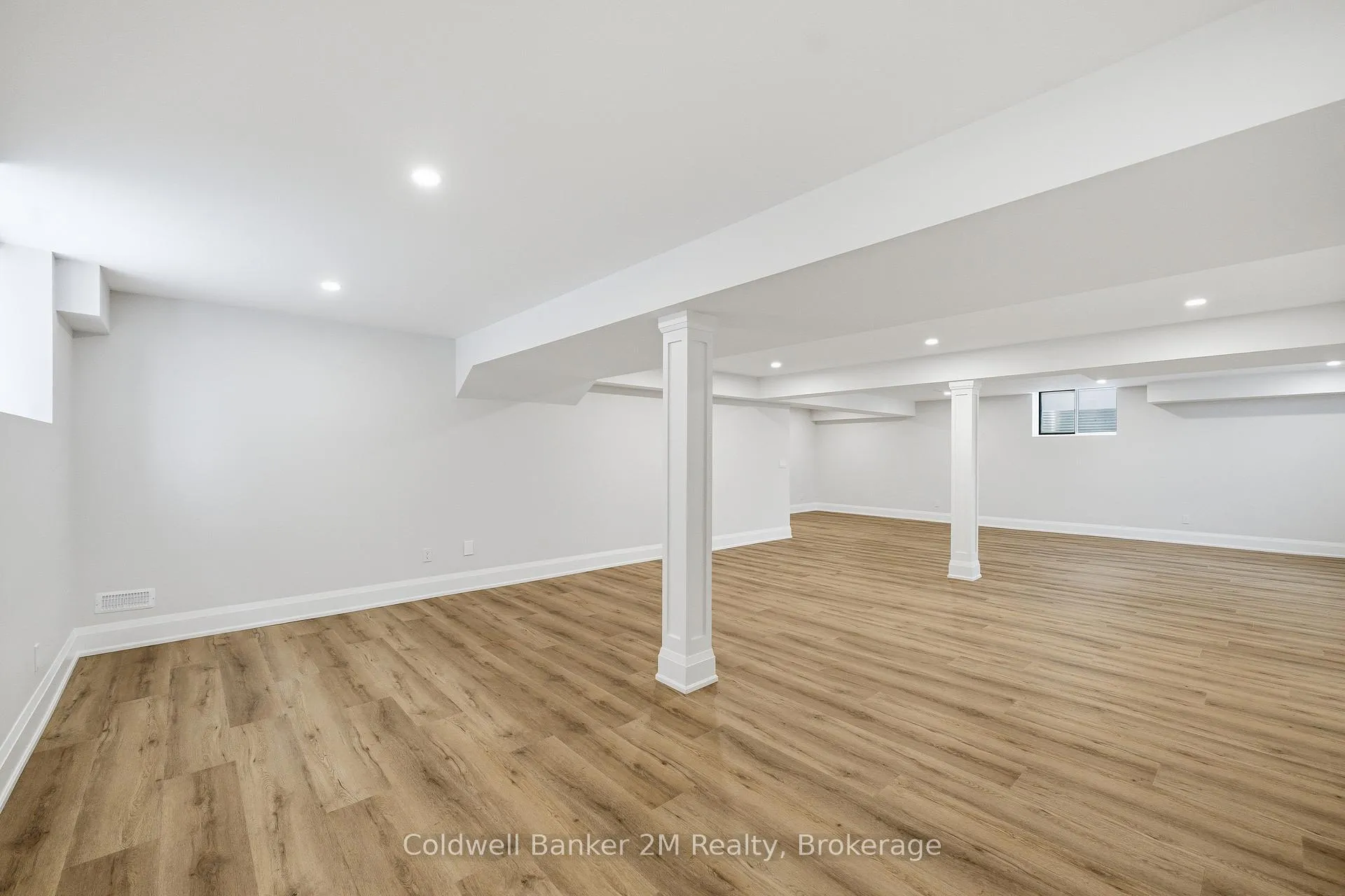 Photo 33 of 31 Lonetto Street, Whitby, Brooklin — HOMEH