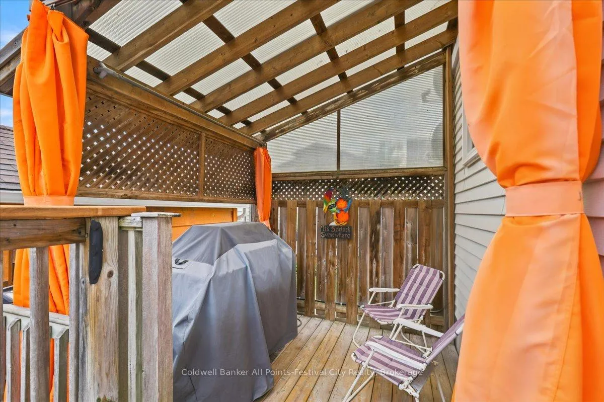 Photo 32 of 75 Edison Crescent, Stratford — HOMEH