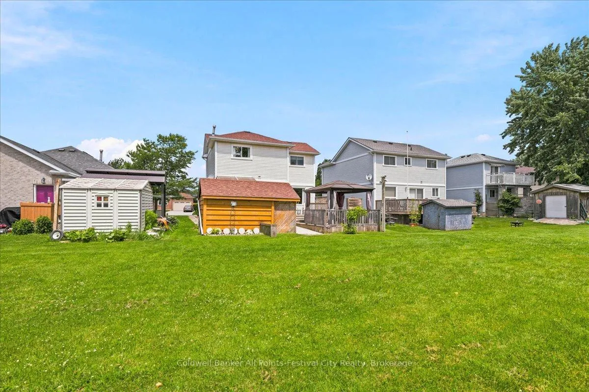 Photo 39 of 75 Edison Crescent, Stratford — HOMEH