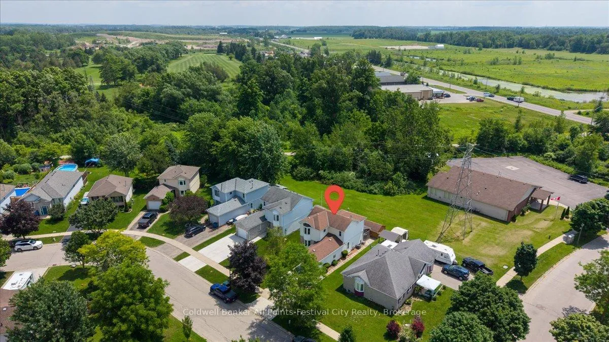 Photo 42 of 75 Edison Crescent, Stratford — HOMEH