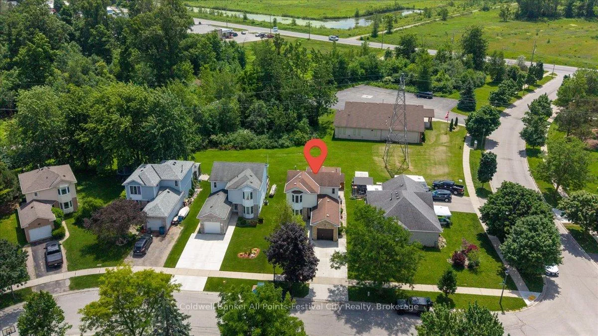 Photo 43 of 75 Edison Crescent, Stratford — HOMEH