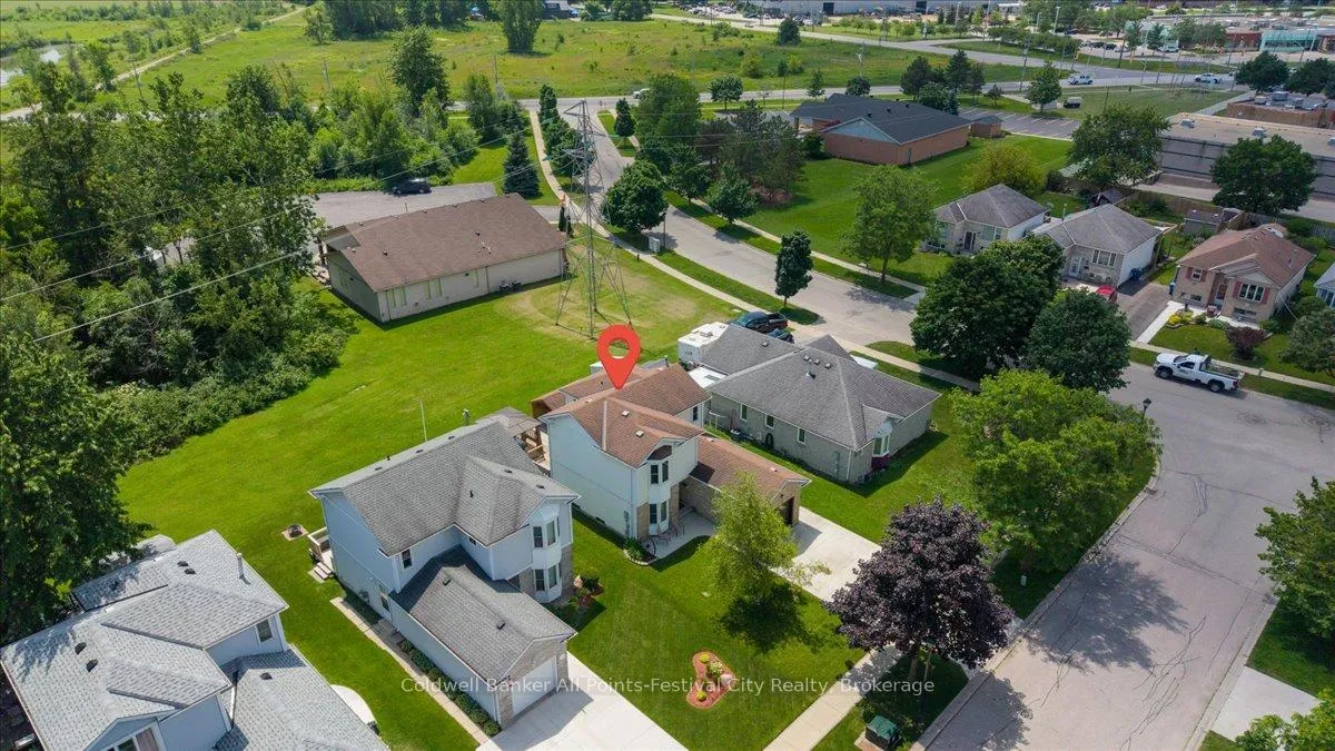 Photo 44 of 75 Edison Crescent, Stratford — HOMEH