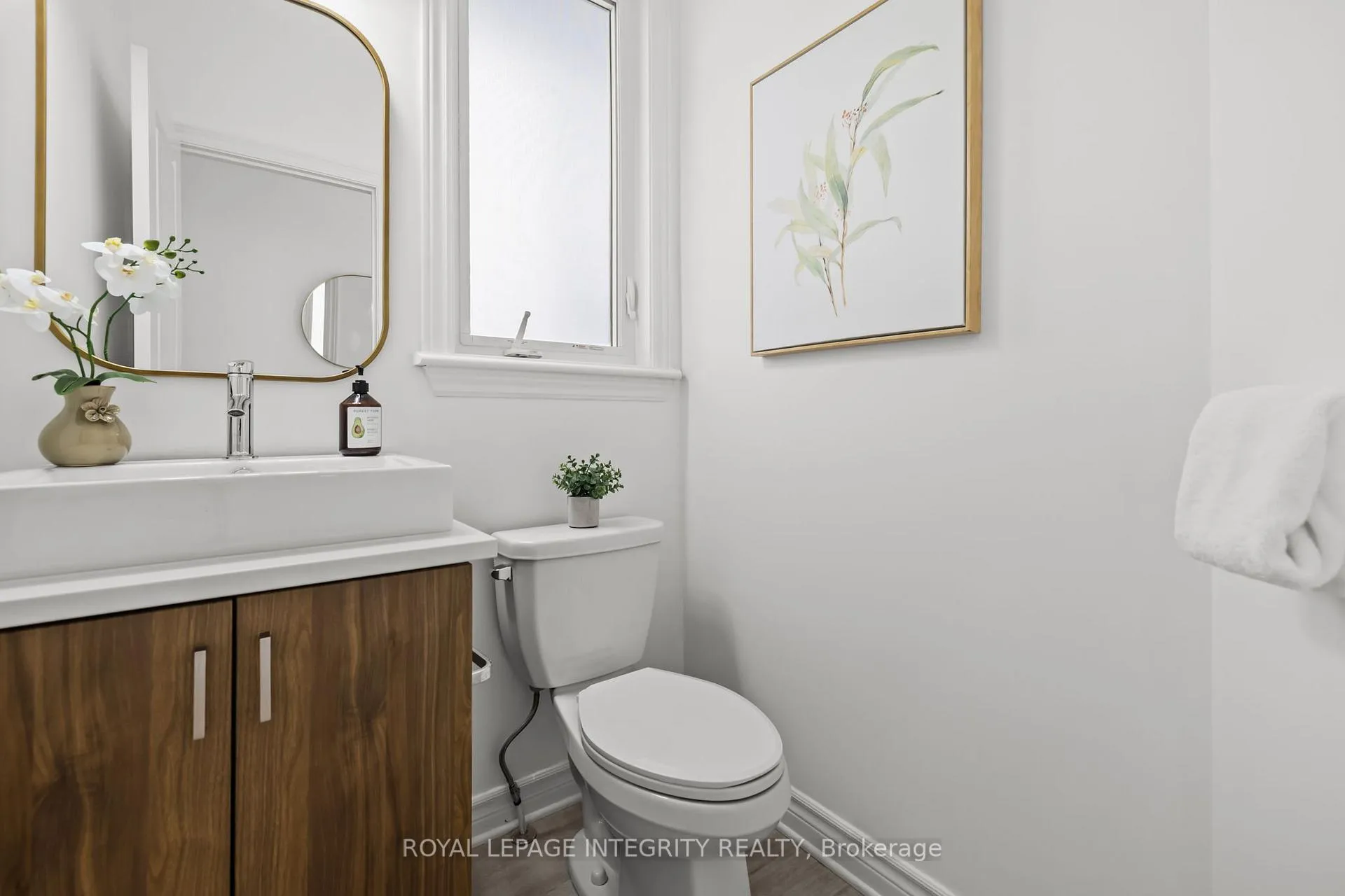 Photo 4 of 691 Capricorn Circle, Ottawa, Riverside South/Gloucester Glen — HOMEH
