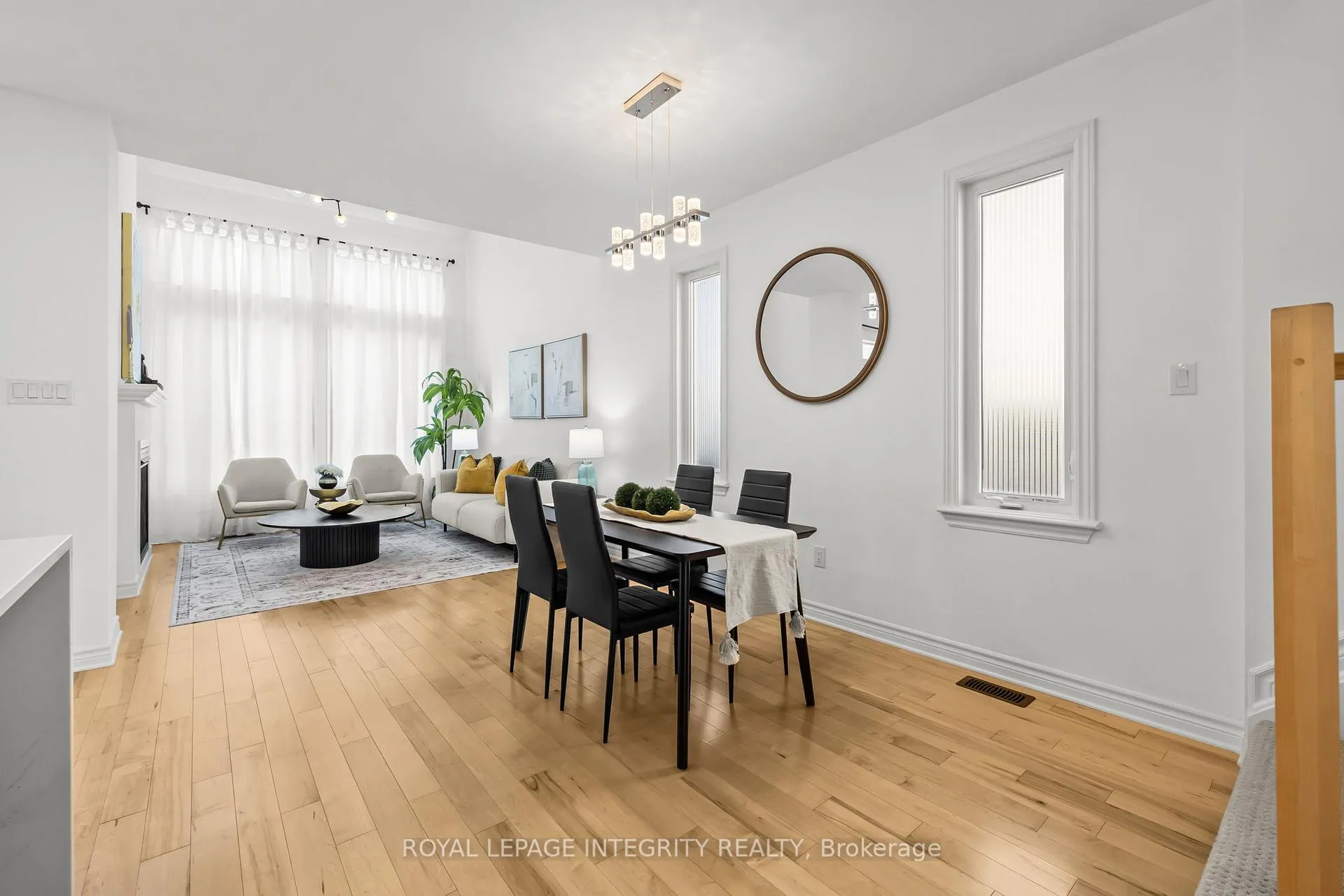 Photo 6 of 691 Capricorn Circle, Ottawa, Riverside South/Gloucester Glen — HOMEH