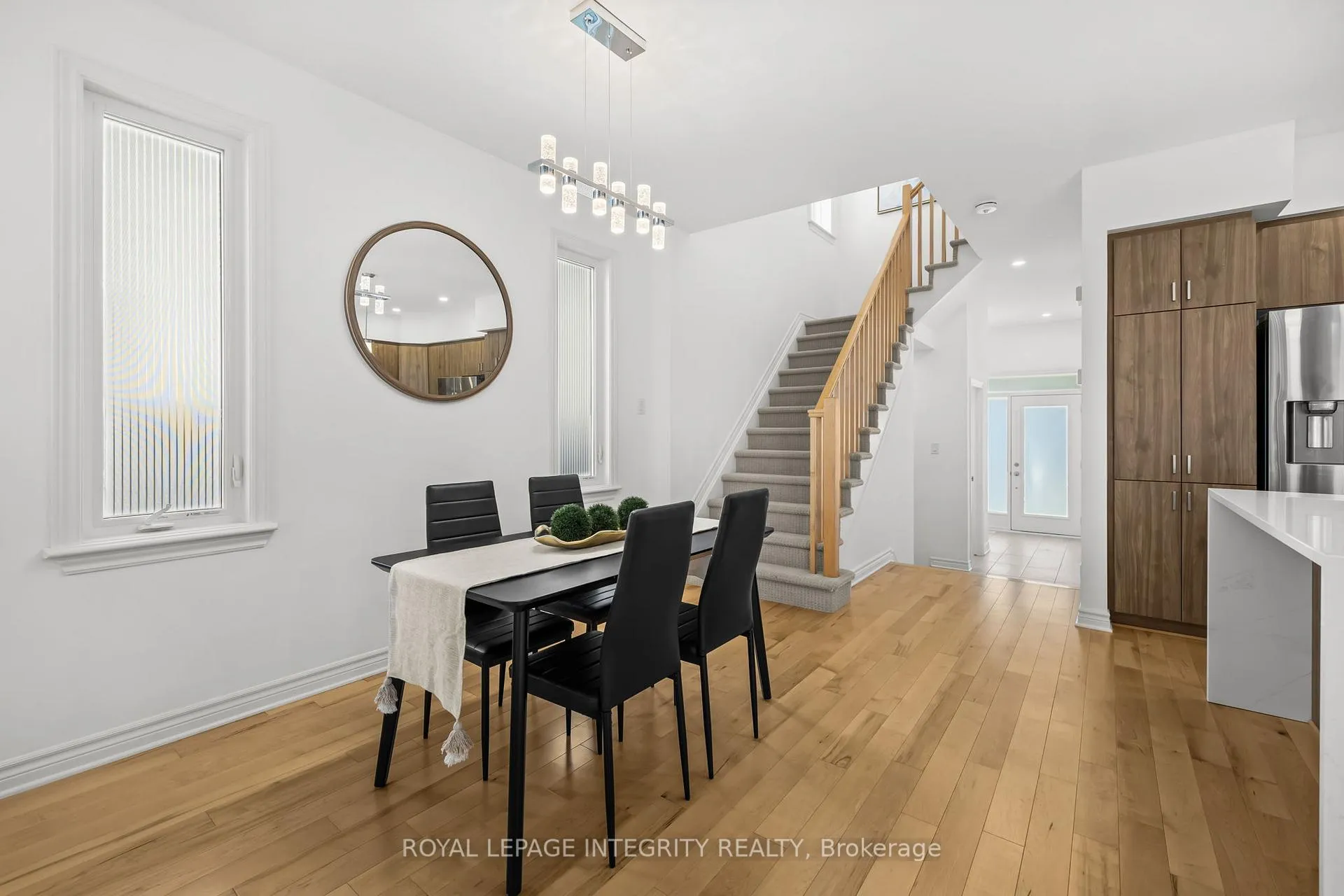 Photo 7 of 691 Capricorn Circle, Ottawa, Riverside South/Gloucester Glen — HOMEH