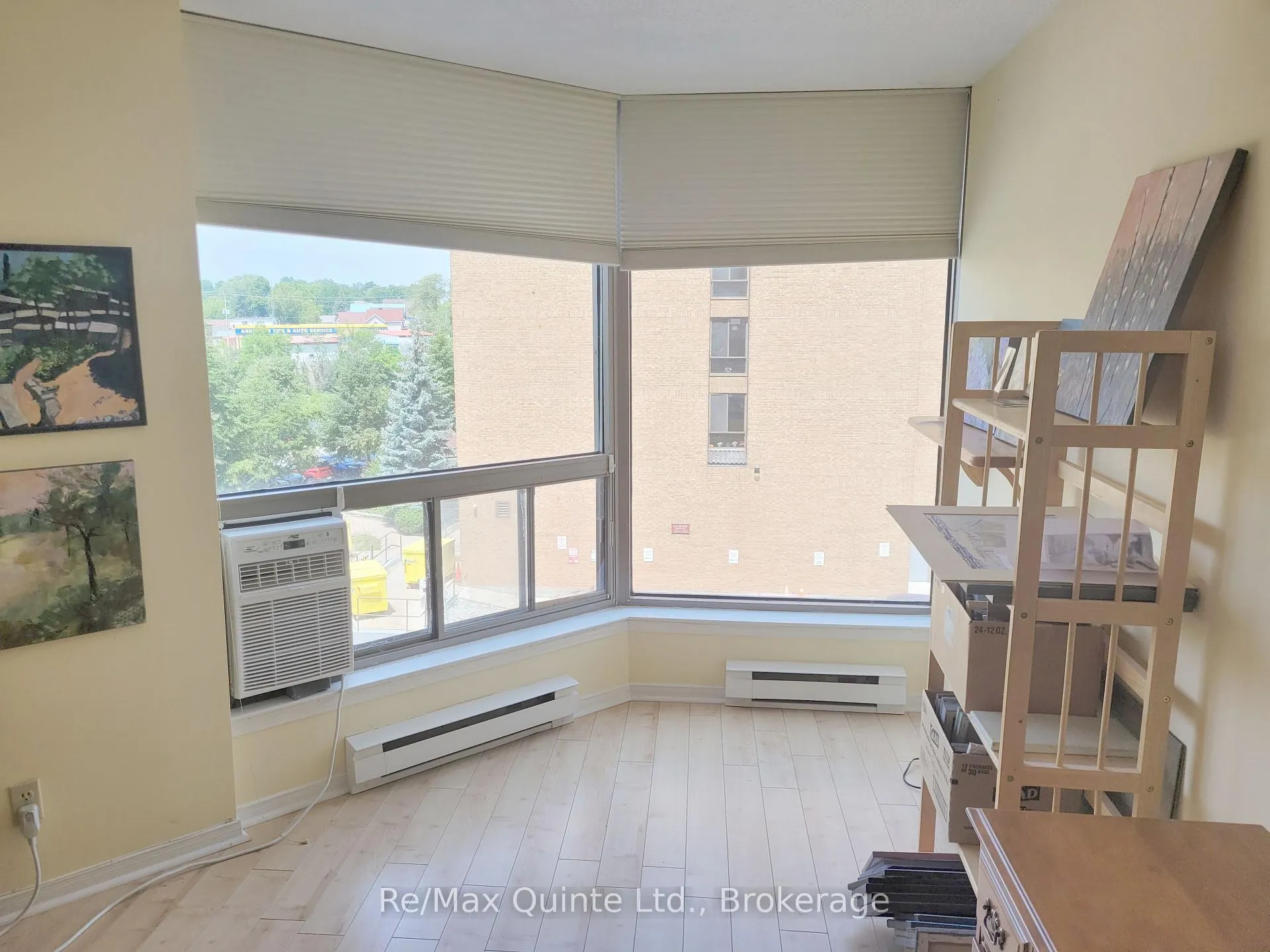 Photo 11 of Unit 403, 350 Front Street, Belleville, Belleville Ward — HOMEH