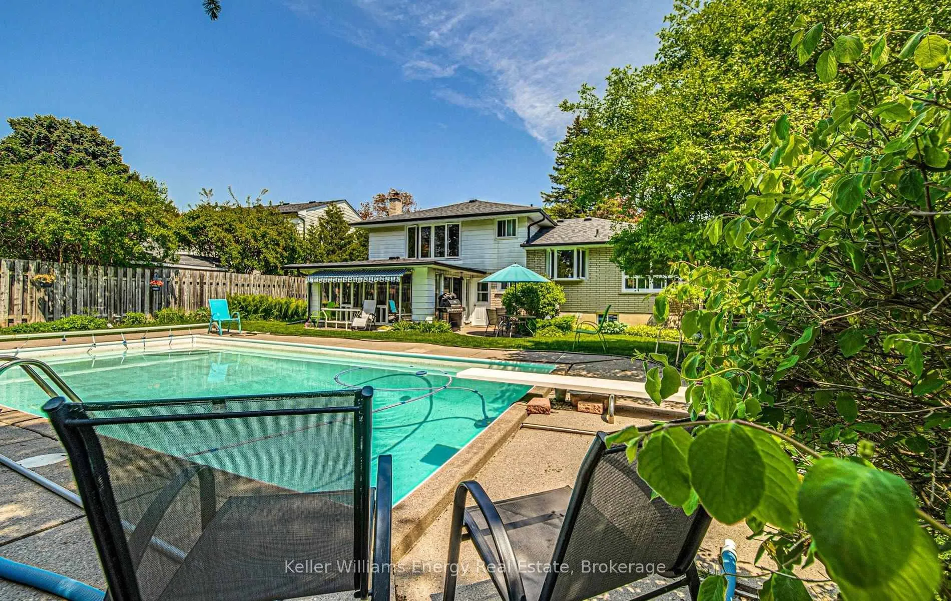 Photo 10 of 988 Oshawa Boulevard N, Oshawa, Centennial — HOMEH