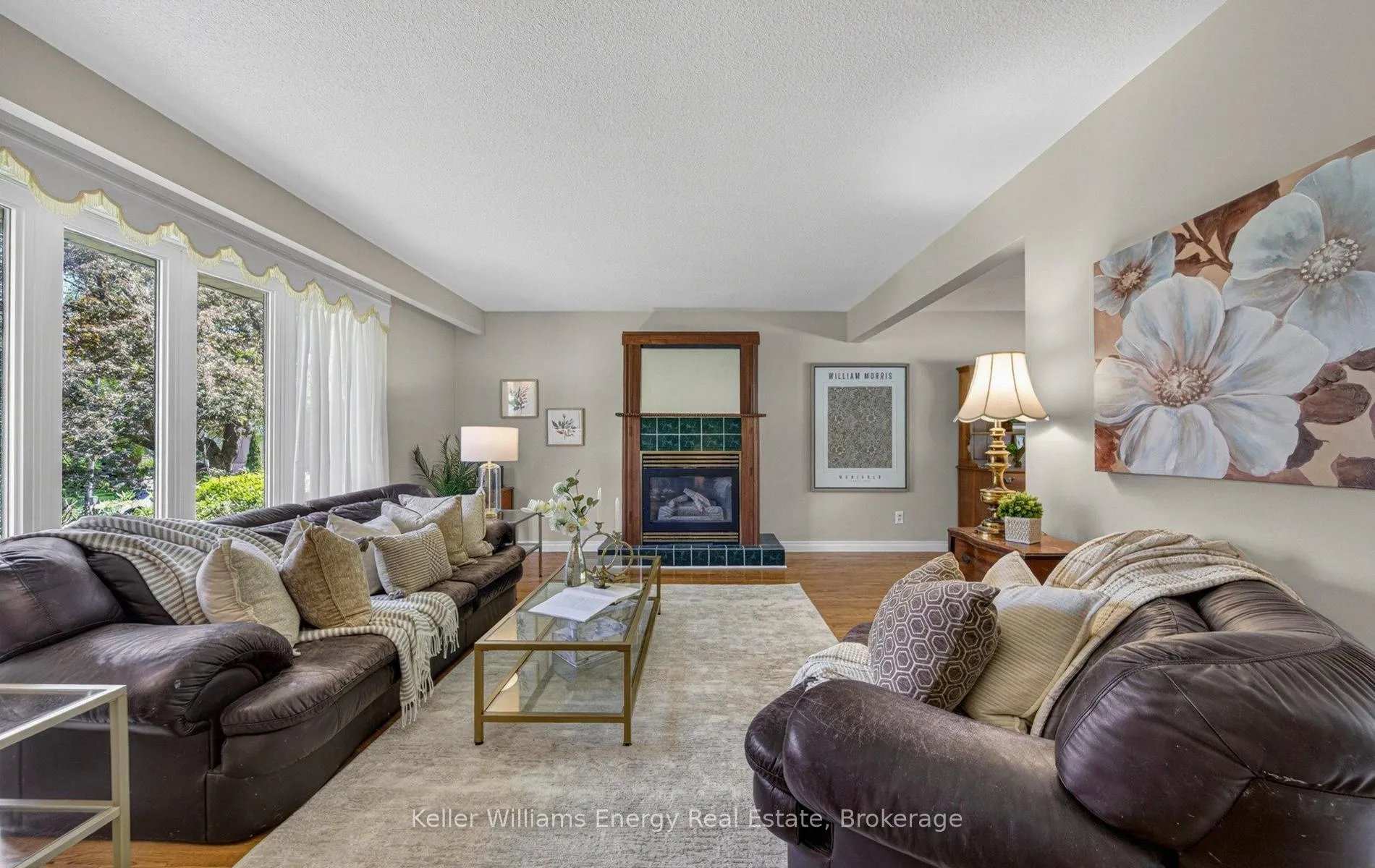 Photo 13 of 988 Oshawa Boulevard N, Oshawa, Centennial — HOMEH