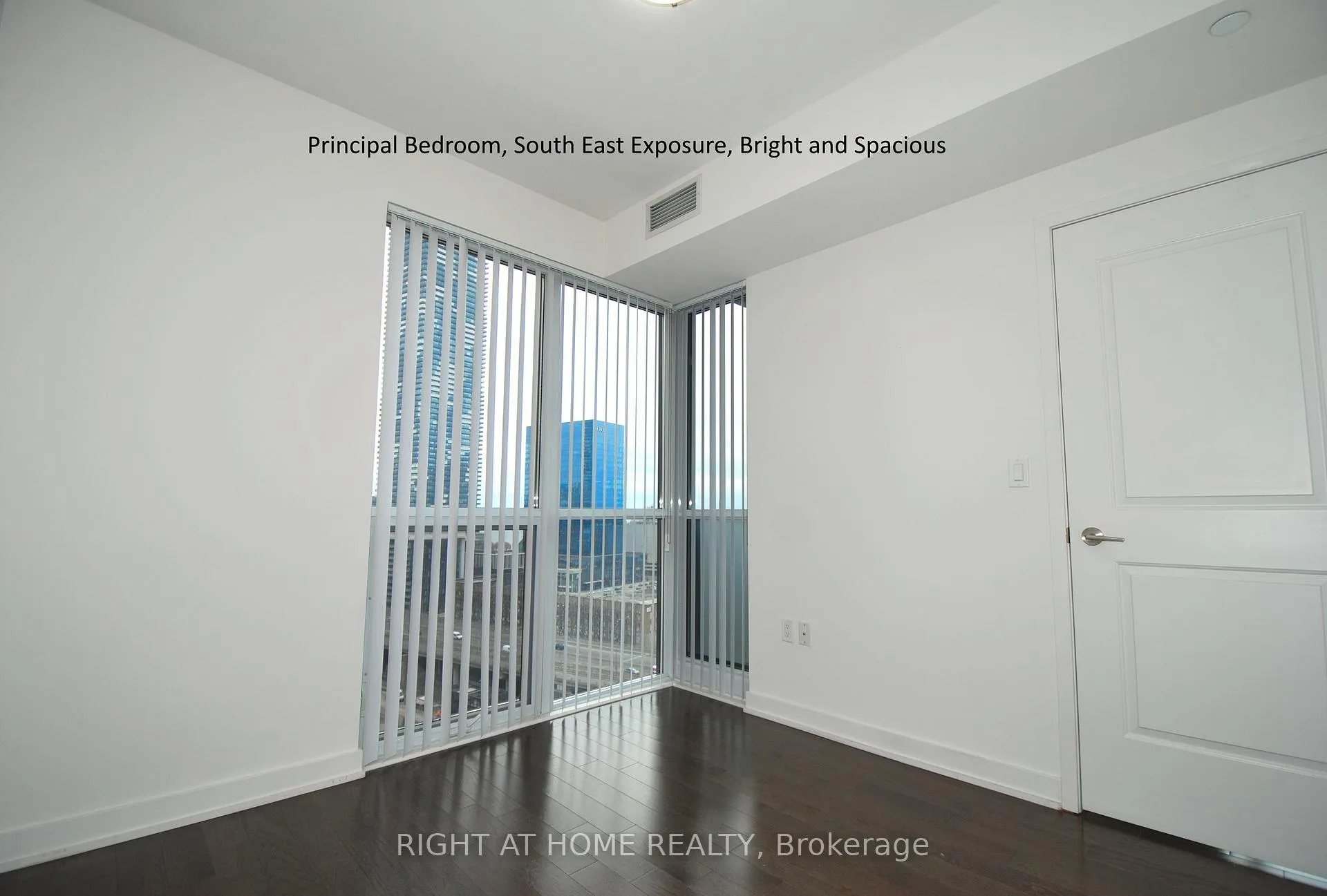 Photo 9 of Unit 1708, 1 The Esplanade Drive, Toronto, Waterfront Communities — HOMEH
