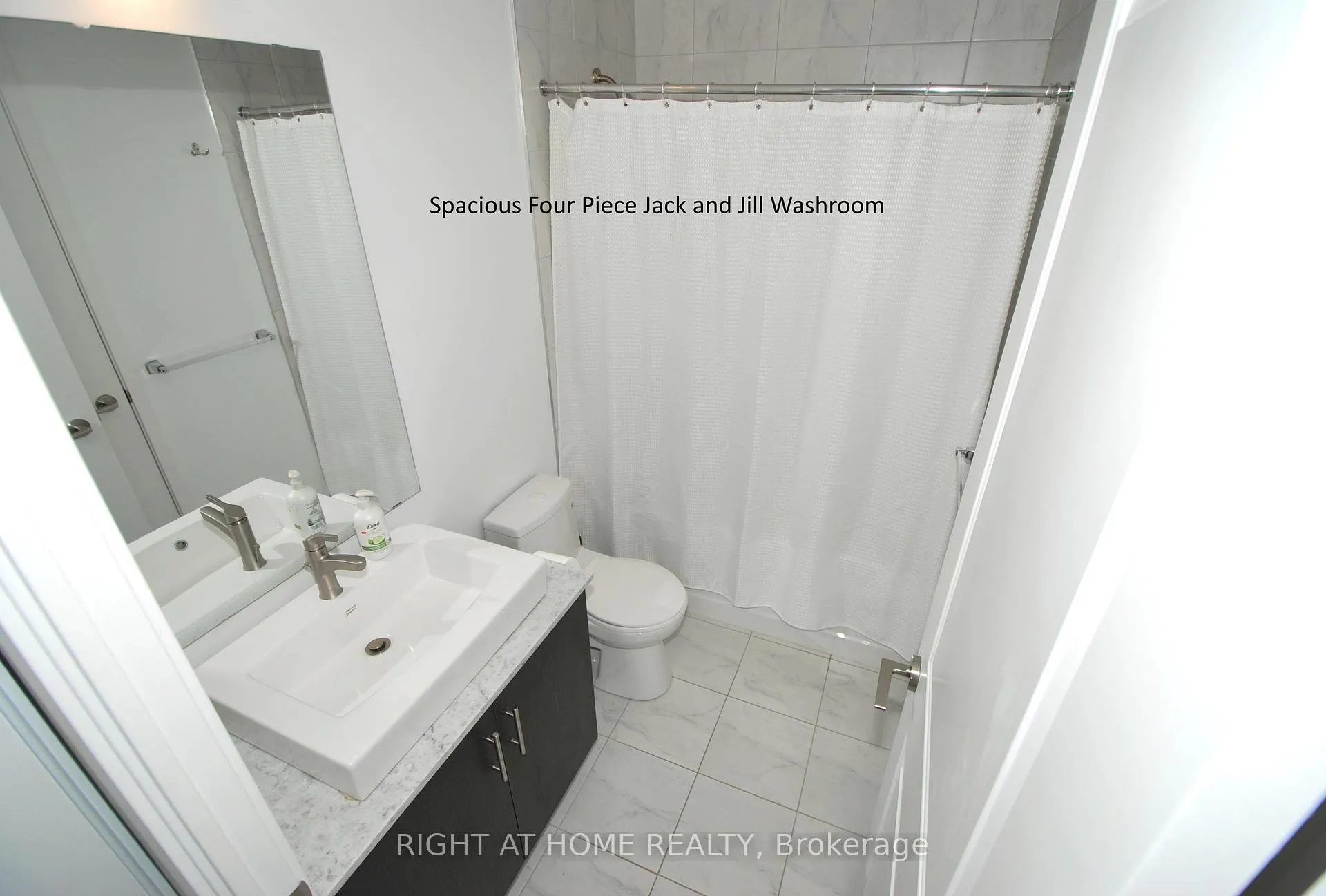 Photo 17 of Unit 1708, 1 The Esplanade Drive, Toronto, Waterfront Communities — HOMEH
