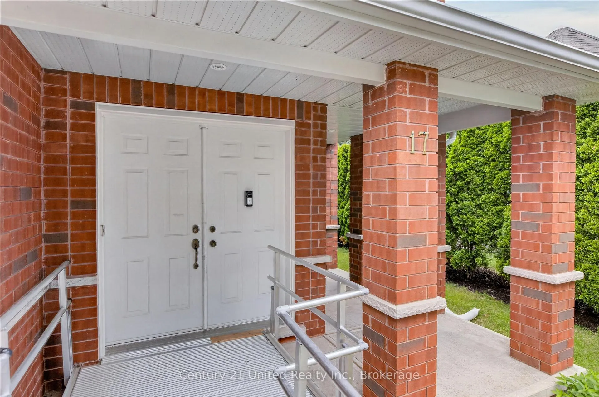 Photo 5 of 17 Mauro Court, Peterborough, Monaghan Ward 2 — HOMEH