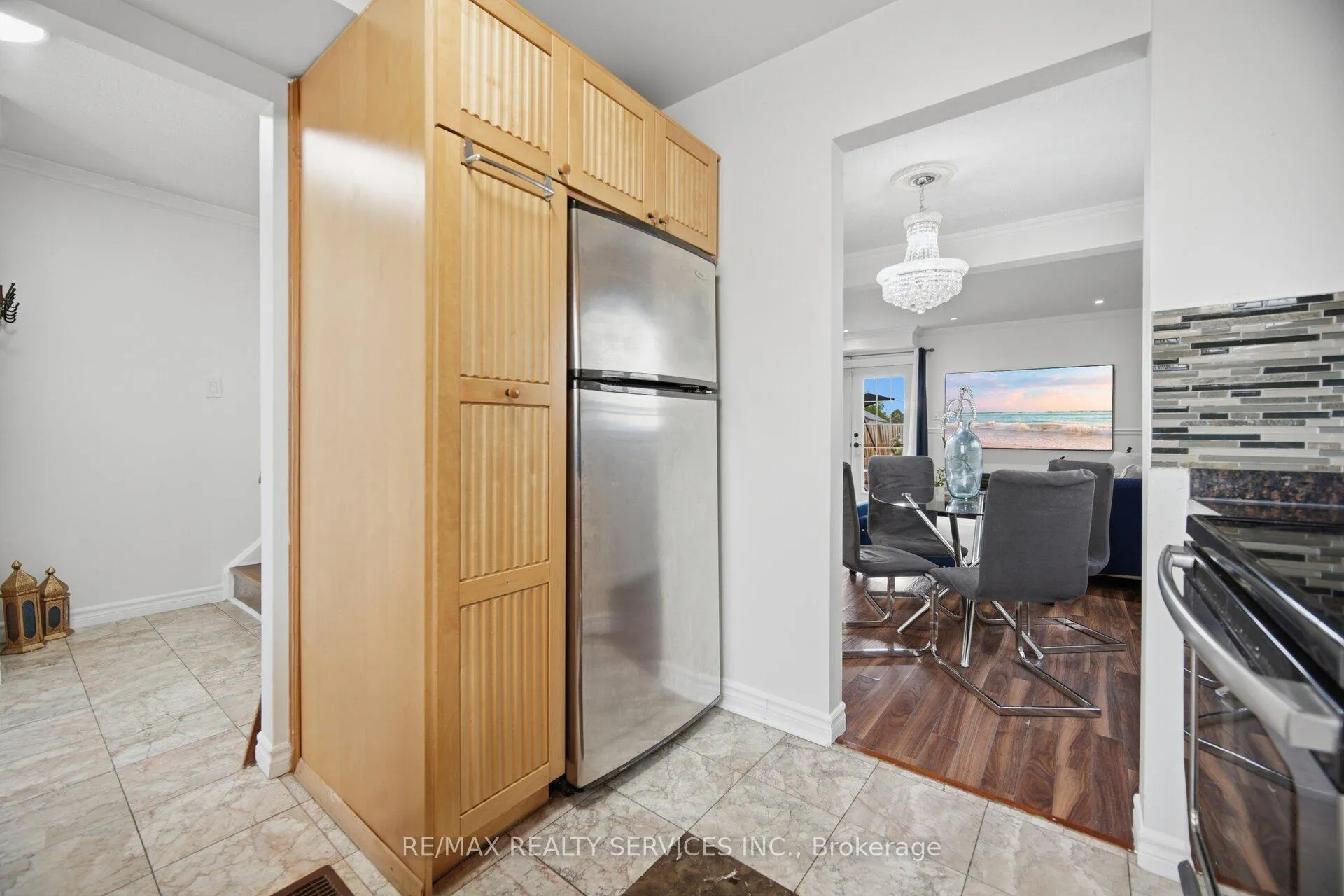Photo 11 of 18 Gold Pine Court, Brampton, Northgate — HOMEH