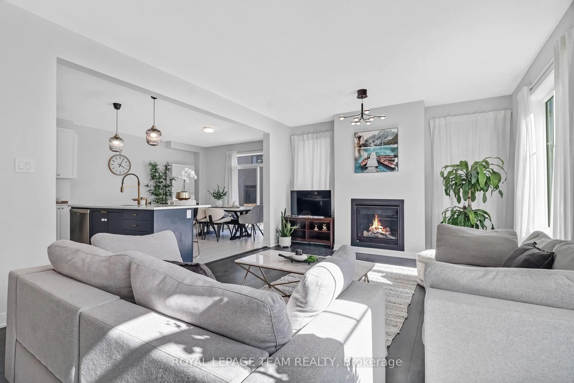 Photo 6 of 647 Cygnus Street, Ottawa, Barrhaven - Half Moon Bay — HOMEH