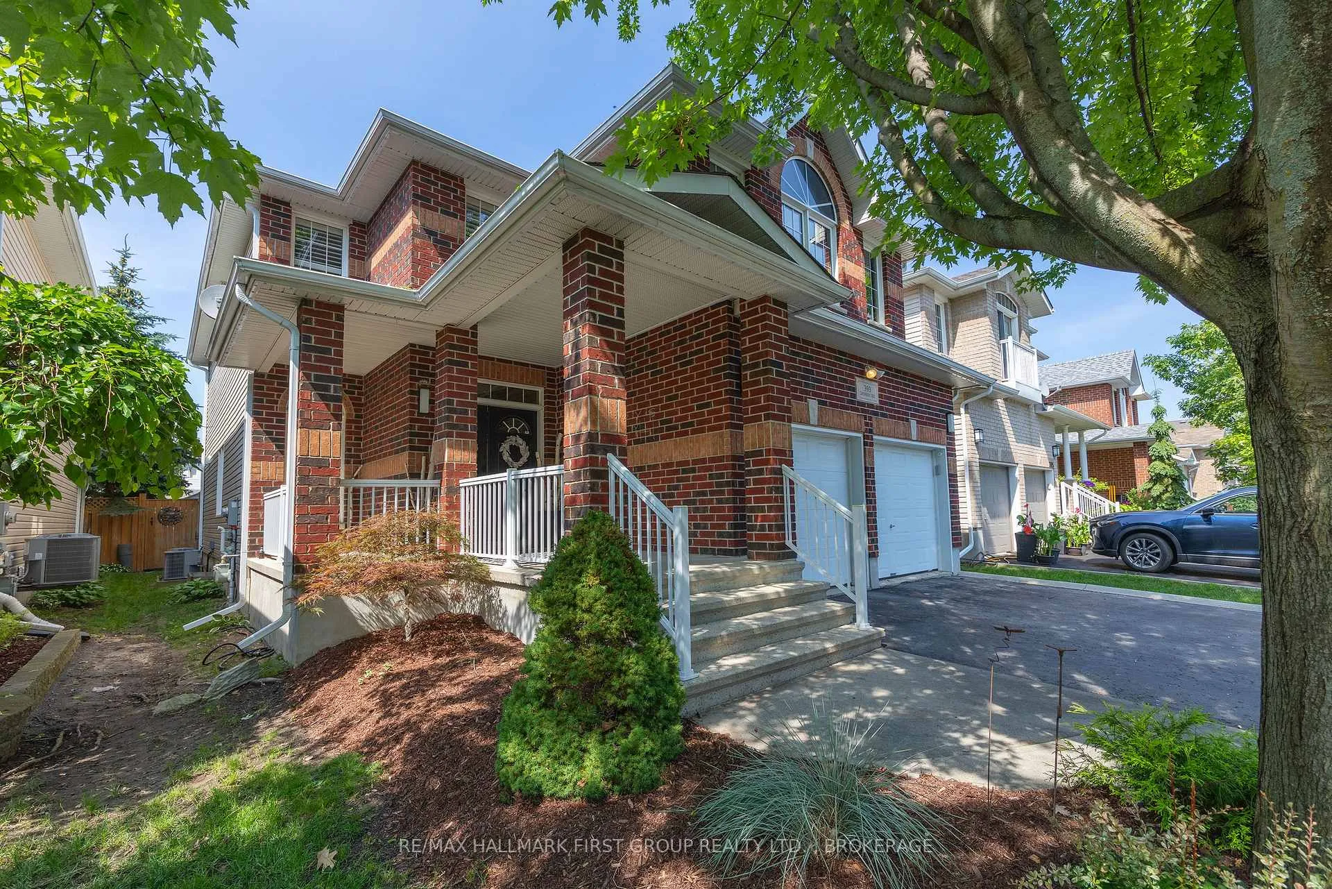 Photo 4 of 393 Cavendish Crescent, Kingston, City Northwest — HOMEH