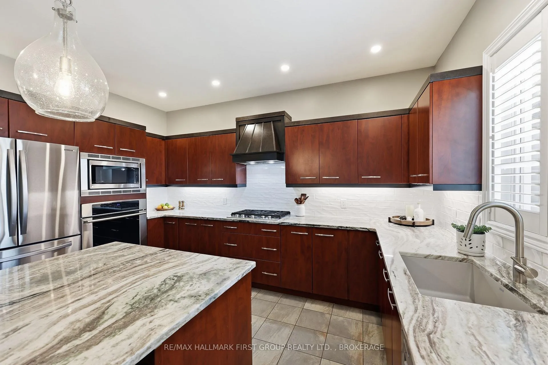 Photo 18 of 393 Cavendish Crescent, Kingston, City Northwest — HOMEH