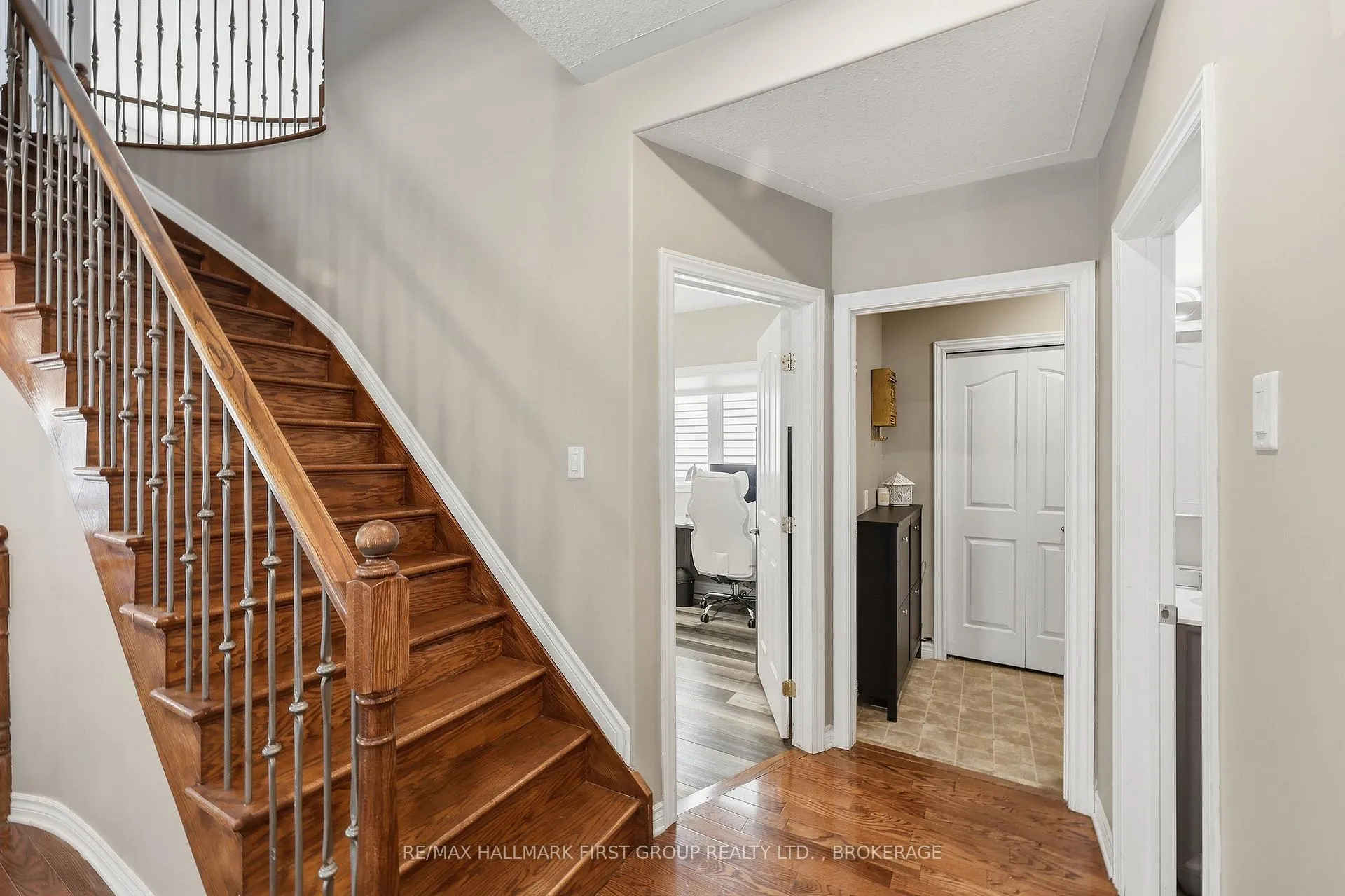Photo 23 of 393 Cavendish Crescent, Kingston, City Northwest — HOMEH