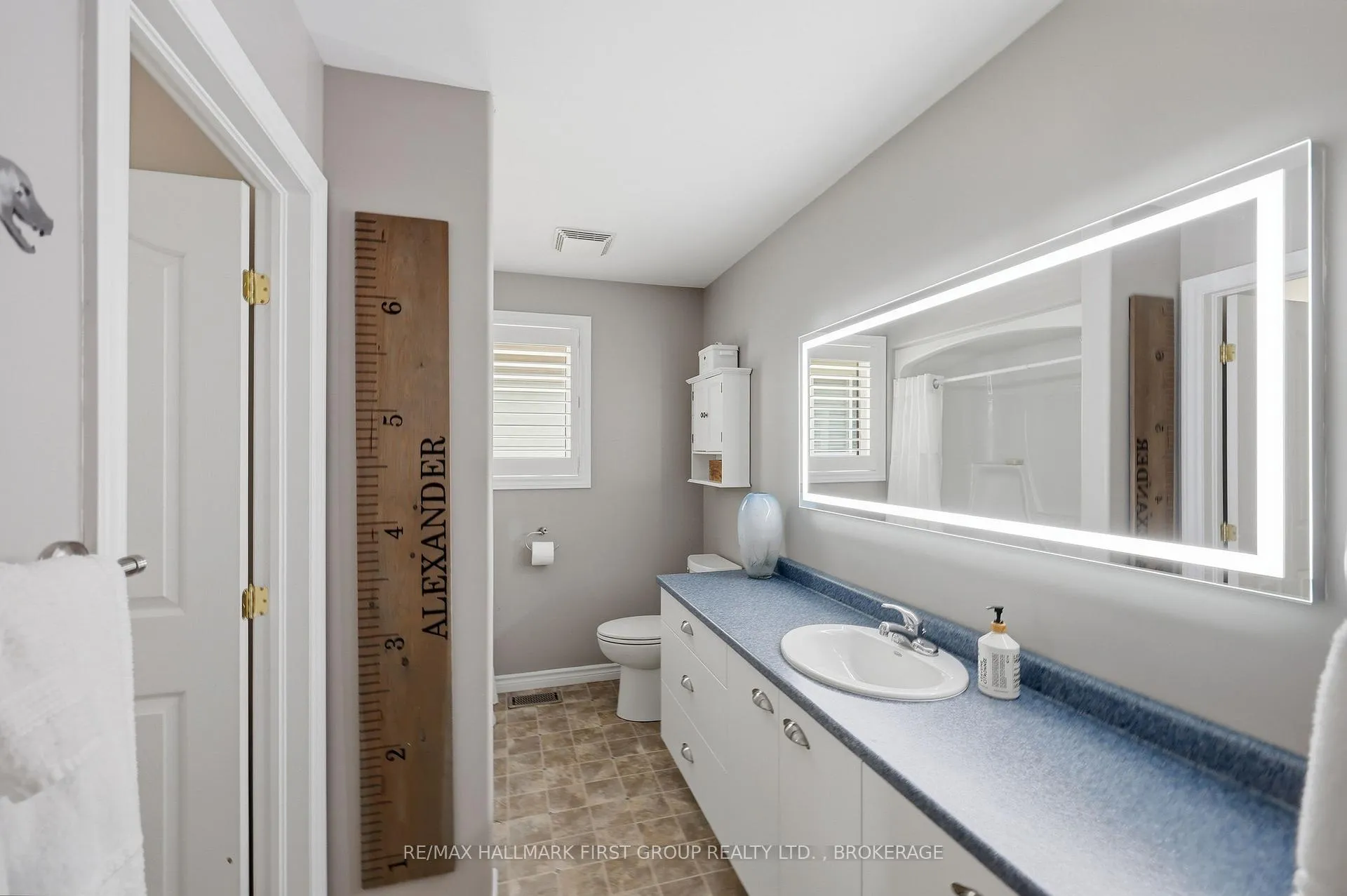 Photo 34 of 393 Cavendish Crescent, Kingston, City Northwest — HOMEH