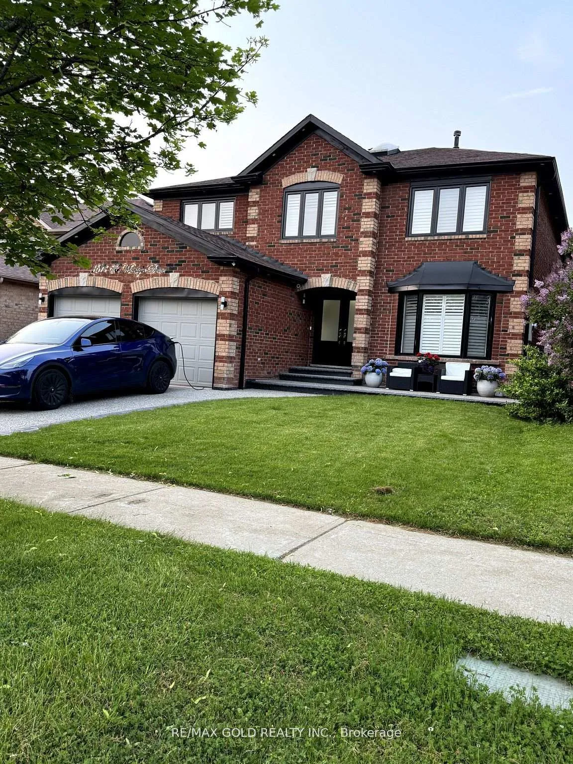 Front of Unit Bsmt, 1671 Sir Monty's Drive