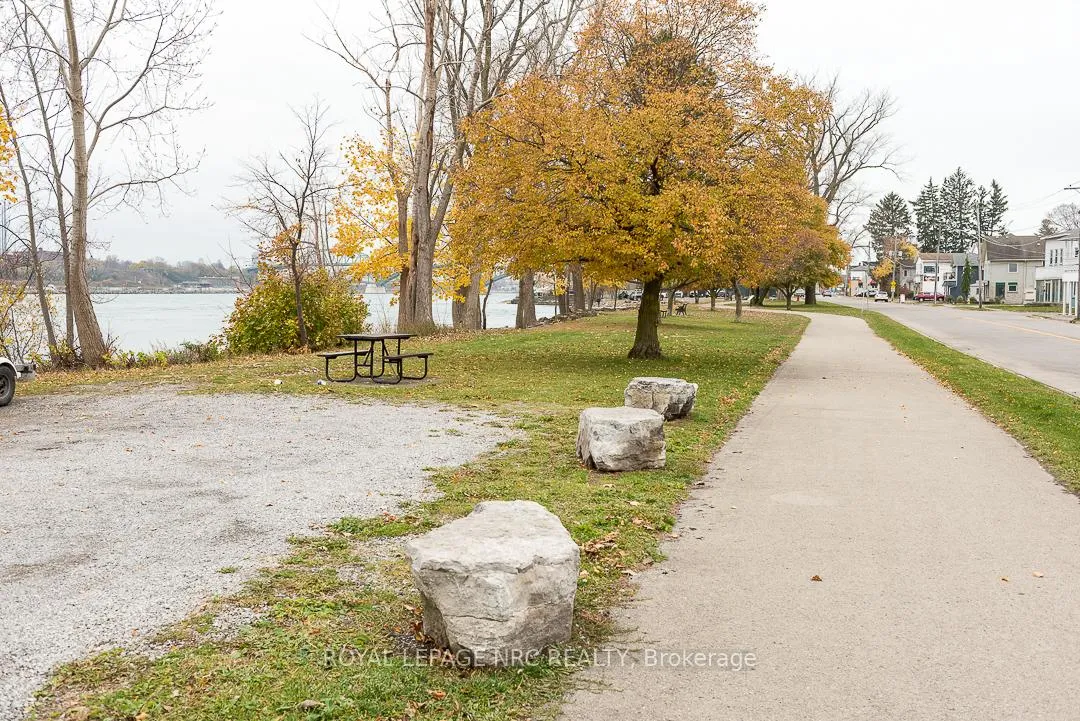 Photo 24 of 84 Idylewylde Place, Fort Erie, Central — HOMEH