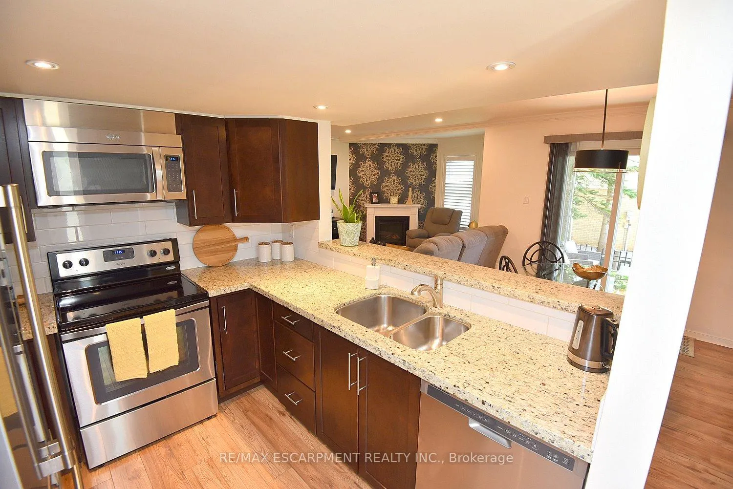 Photo 20 of Unit 77, 2530 Northampton Boulevard, Burlington, Headon — HOMEH