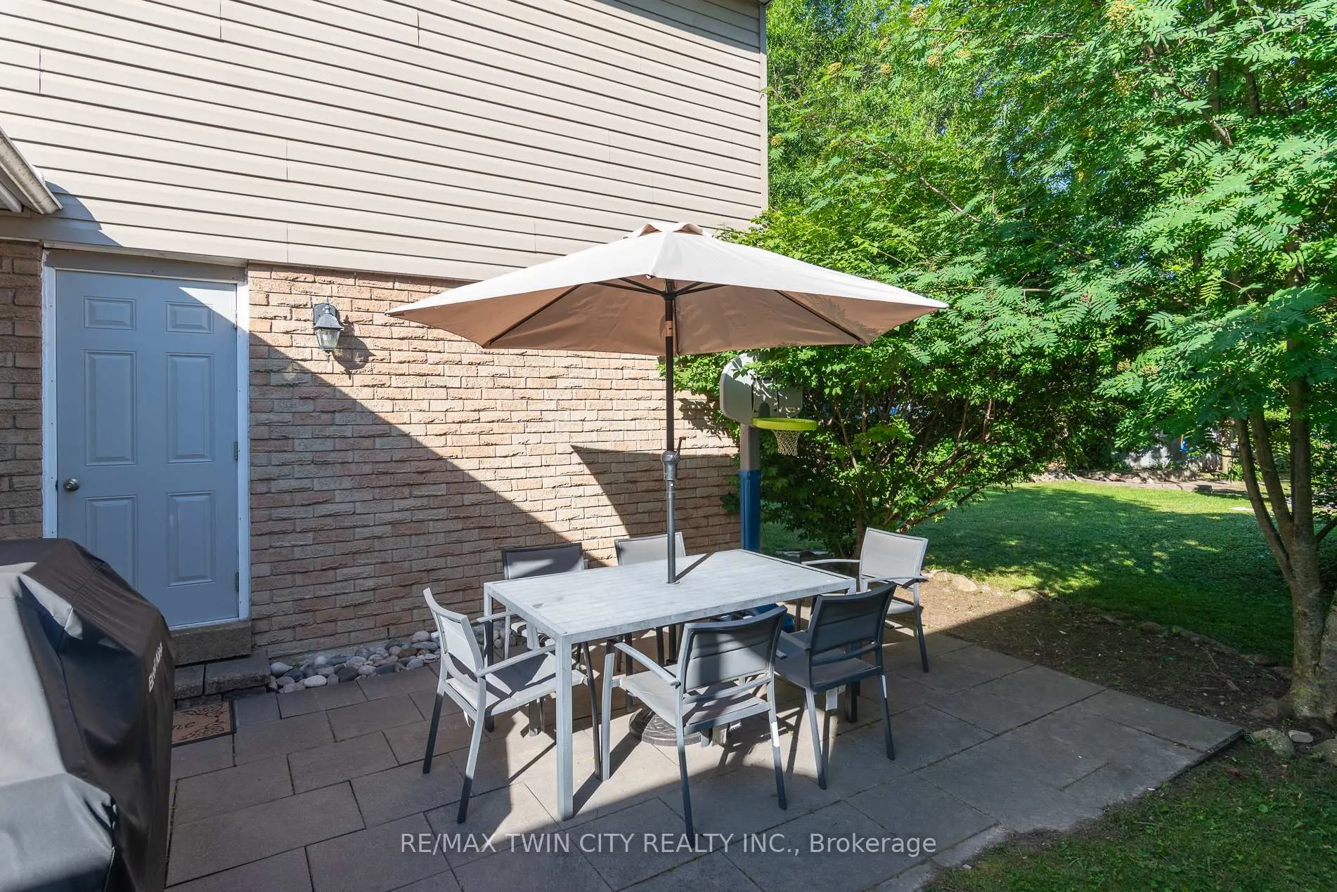 Photo 7 of 162 Parkside Drive E, Centre Wellington, Fergus — HOMEH